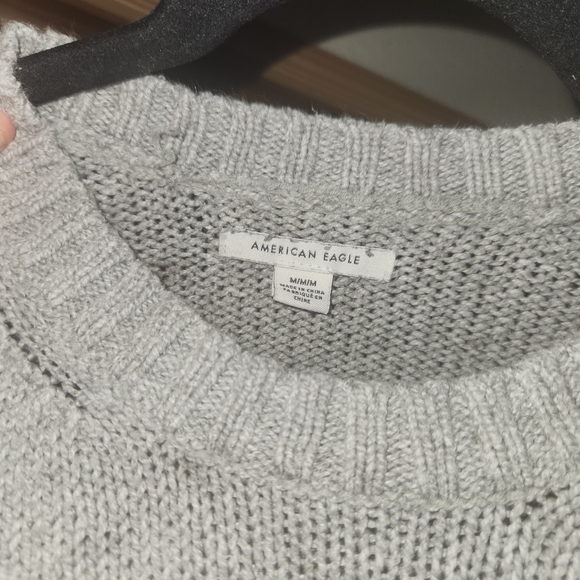 🌱American Eagle Gray and White and Black Colorblock Crew Neck Sweater Medium - Picture 3 of 6